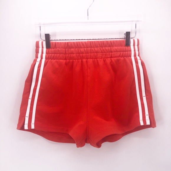 White Fox Switch It Up Shorts Cherry Red - Picture 3 of 6